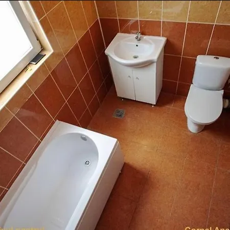 Inchiriez Modern In Nord, Zona-summerland - Langa Cluburile Fratelli Si Nuba Apartament Mamaia